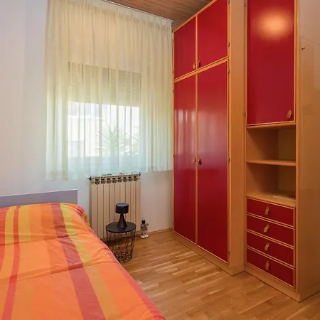 Mia , Free Parking Apartment *